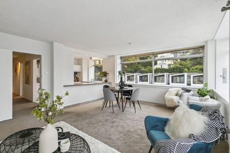 Photo of property in Jerningham Apartments, 20 Oriental Terrace, Oriental Bay, Wellington, 6011