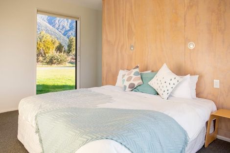 Photo of property in 7 Williams Drive, Fox Glacier, 7886