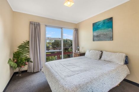 Photo of property in 18 Toporoa View, Ascot Park, Porirua, 5024