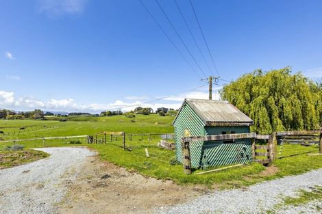 Photo of property in 141 Karioitahi Road, Waiuku, 2683
