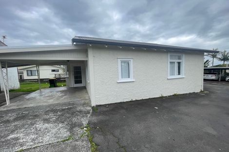 Photo of property in 22 Grande Vue Road, Hillpark, Auckland, 2102