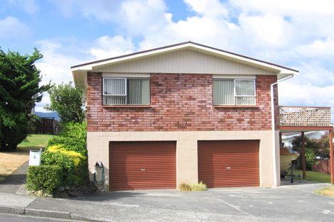Photo of property in 6 Alleyne Court, Brown Owl, Upper Hutt, 5018