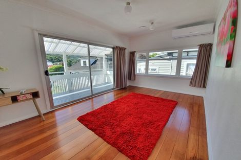 Photo of property in 298 Karori Road, Karori, Wellington, 6012