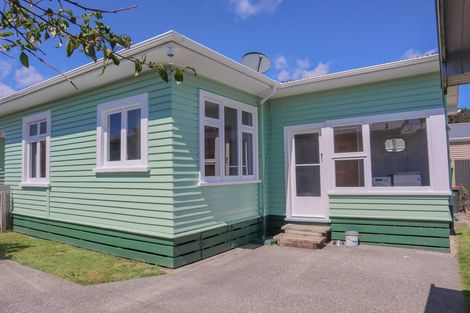 Photo of property in 30 Milton Road, Greymouth, 7805