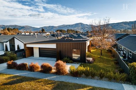 Photo of property in 7 Alpha Street, Cromwell, 9310