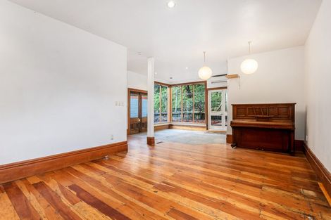 Photo of property in 42 Devon Street, Aro Valley, Wellington, 6021
