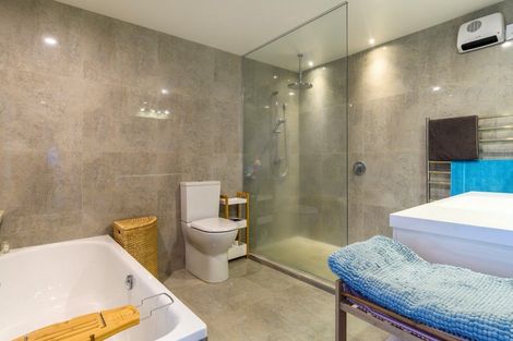 Photo of property in 86 Omokoroa Road, Omokoroa, 3114