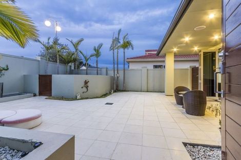 Photo of property in 11 Mistral Place, West Harbour, Auckland, 0618
