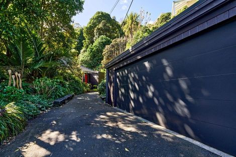 Photo of property in 15 Kowhai Street, Eastbourne, Lower Hutt, 5013