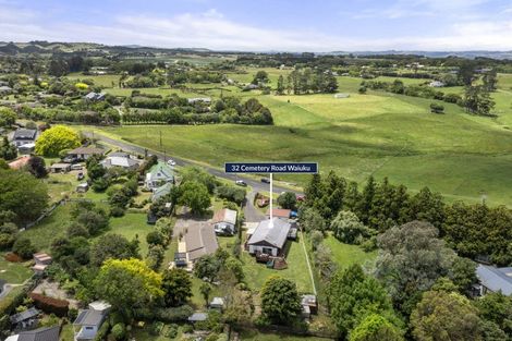 Photo of property in 32 Cemetery Road, Waiuku, 2123