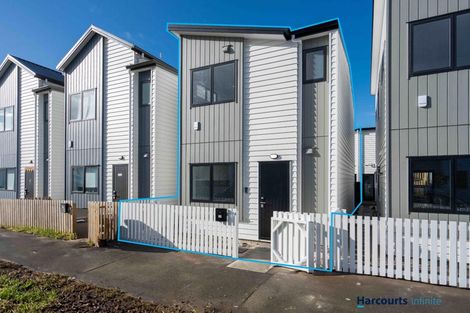 Photo of property in 32 Whare Kauri Road, Papakura, 2110