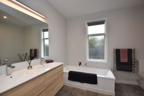 Photo of property in 389 Elles Road, Strathern, Invercargill, 9812