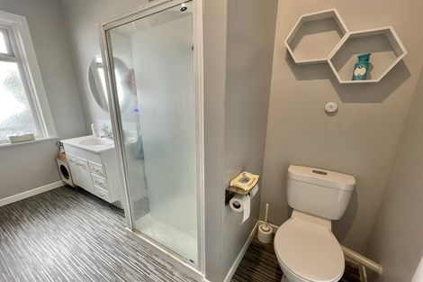 Photo of property in 26 Queens Drive, Kilbirnie, Wellington, 6022