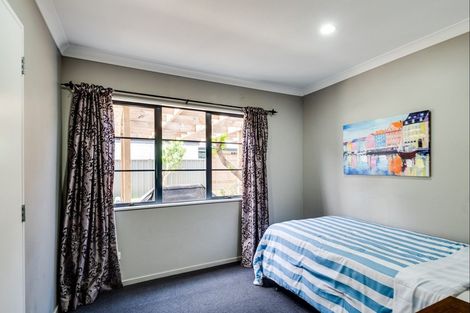 Photo of property in 14 Scott Place, Havelock North, 4130