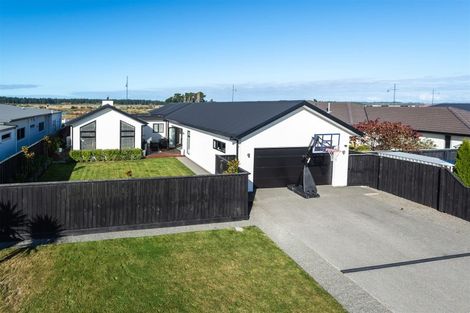 Photo of property in 57 Te Kohanga Drive, Pegasus, 7612