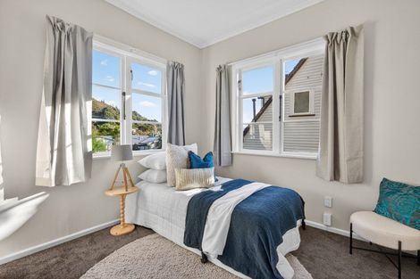 Photo of property in 16 Woodvale Grove, Fairfield, Lower Hutt, 5011