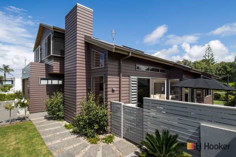 Photo of property in 5 Ian Place, Waihi Beach, 3611