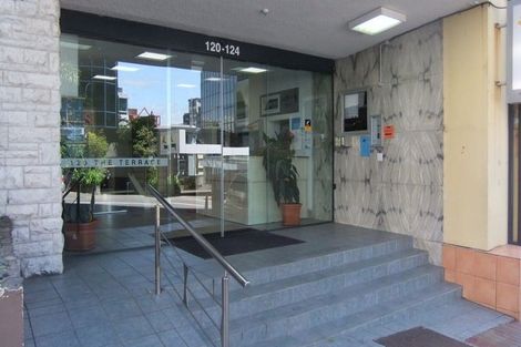 Photo of property in Terrace Tower Apartments, 9e/126 The Terrace, Wellington Central, Wellington, 6011