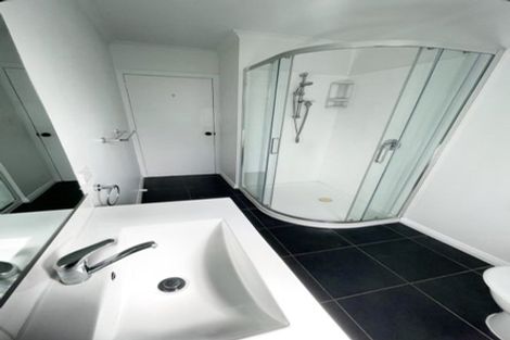 Photo of property in 52 Wallace Place, Westown, New Plymouth, 4310