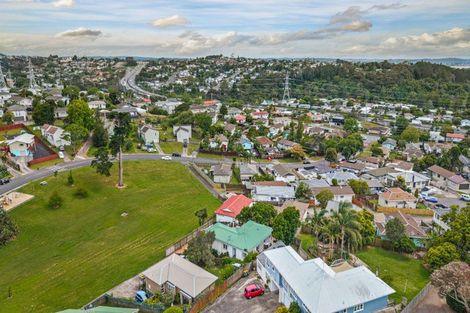 Photo of property in 2/73 Keegan Drive, Massey, Auckland, 0614