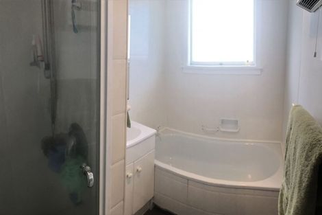 Photo of property in 2/40a Brookside Terrace, Bryndwr, Christchurch, 8053