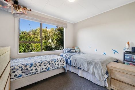 Photo of property in 3a Rishworth Avenue, Stanmore Bay, Whangaparaoa, 0932