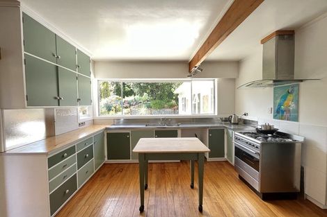 Photo of property in 39 Acheron Road, Paremata, Porirua, 5026