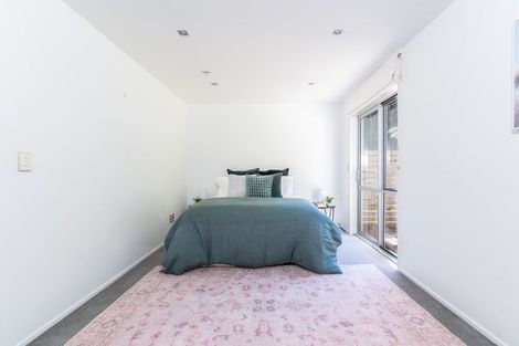 Photo of property in 10 Saddleback Grove, Karori, Wellington, 6012