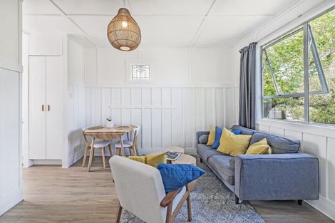 Photo of property in 16 Broadway Avenue, Waikuku Beach, 7473