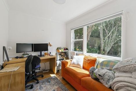 Photo of property in 8 Cross Street, Karori, Wellington, 6012