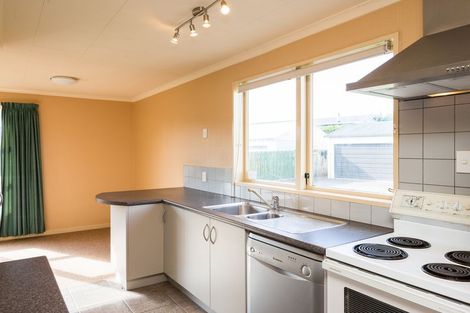 Photo of property in 95 Churchill Avenue, Hokowhitu, Palmerston North, 4410