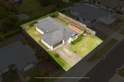 Photo of property in 5 Malbec Place, Huapai, Kumeu, 0810