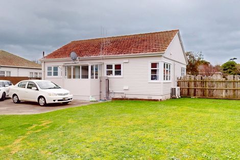 Photo of property in 2 Koromiko Avenue, Roslyn, Palmerston North, 4414