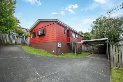 Photo of property in 2/11 Kupari Place, Totara Vale, Auckland, 0629