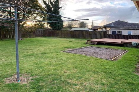 Photo of property in 10 Kirrama Place, Conifer Grove, Takanini, 2112