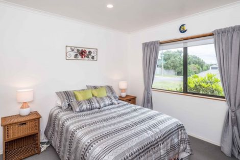 Photo of property in 7a Wood Leigh, Paraparaumu Beach, Paraparaumu, 5032