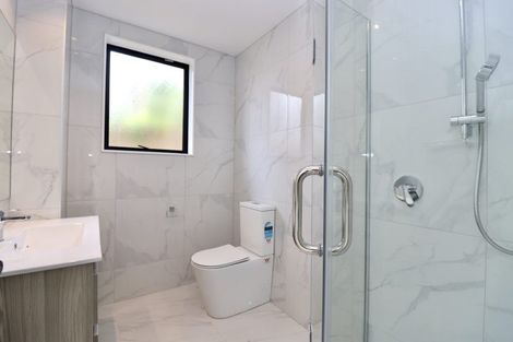 Photo of property in 127c Oreil Avenue, West Harbour, Auckland, 0618