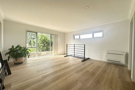 Photo of property in 66 Fairview Avenue, Fairview Heights, Auckland, 0632