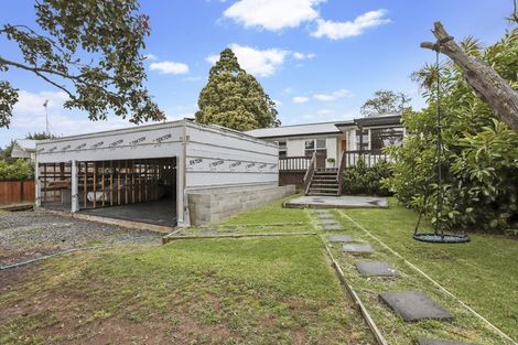 Photo of property in 4 Mariana Place, Glen Eden, Auckland, 0602