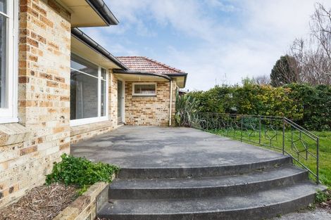 Photo of property in 18 Parata Street, Hokowhitu, Palmerston North, 4410