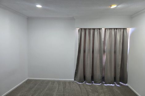 Photo of property in 49a Halver Road, Hillpark, Auckland, 2102