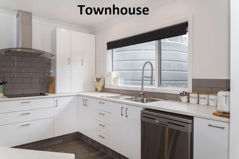 Photo of property in 143e Smith Road, Dannevirke, 4978