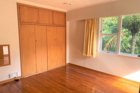 Photo of property in 74 Dowse Drive, Maungaraki, Lower Hutt, 5010
