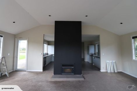 Photo of property in 107 Riverland Road, Kumeu, 0892