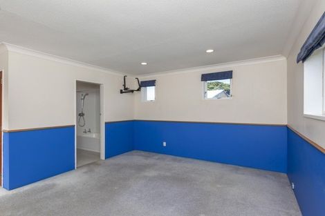 Photo of property in 81 Glen Road, Raumati South, Paraparaumu, 5032