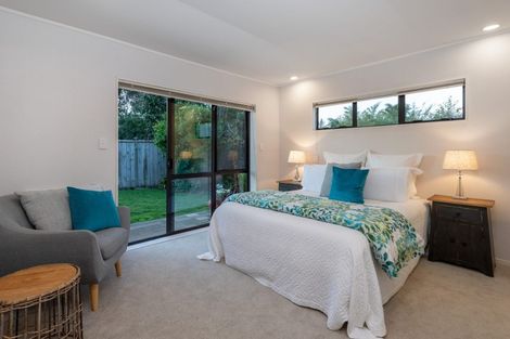 Photo of property in 4/12 Stratford Avenue, Milford, Auckland, 0620