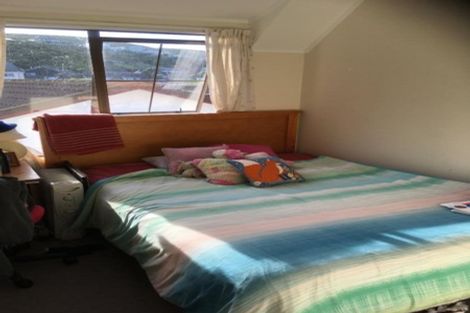 Photo of property in 8a Duggan Place, Johnsonville, Wellington, 6037