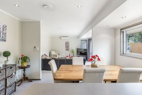 Photo of property in 24 Springtime Crescent, Stanmore Bay, Whangaparaoa, 0932