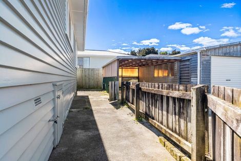 Photo of property in 17 Ranum Road, Papatoetoe, Auckland, 2025