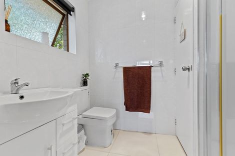 Photo of property in 6 Suwyn Place, Weymouth, Auckland, 2103